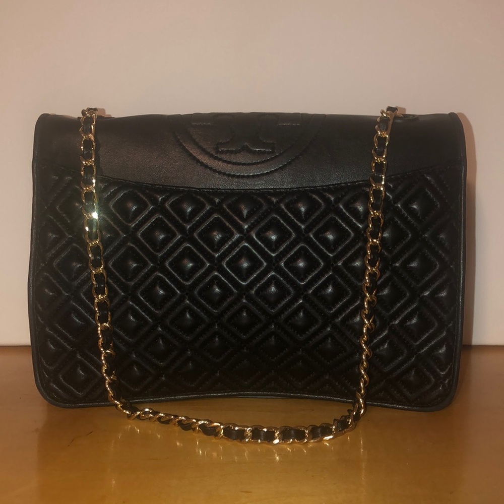 Tory Burch Fleming double pocket e/w